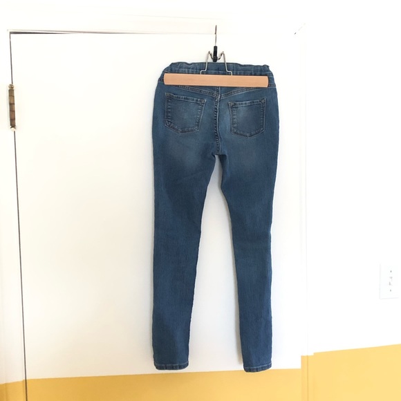 Old Navy, skinny, pull on jeans, size L (10-12) - Picture 2 of 6